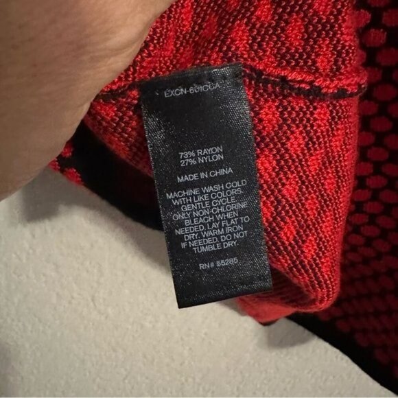 Express Women's Red Polka Dot 3/4 Sleeve Knit Boat Neck Sweater Size Medium - Picture 8 of 9